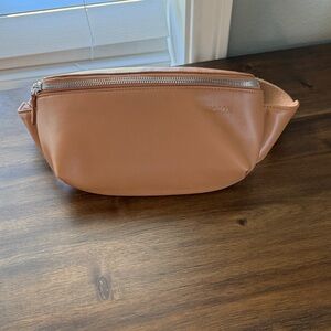 Monos Metro Sling in ‘Saddle Tan’